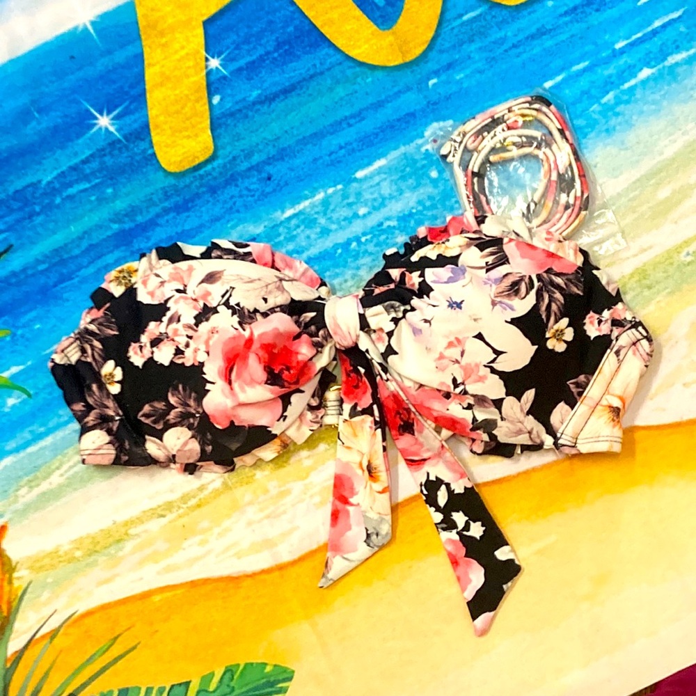 🎉5 for 10🎉New Xhileration Ruffled Bikini Top    Size S